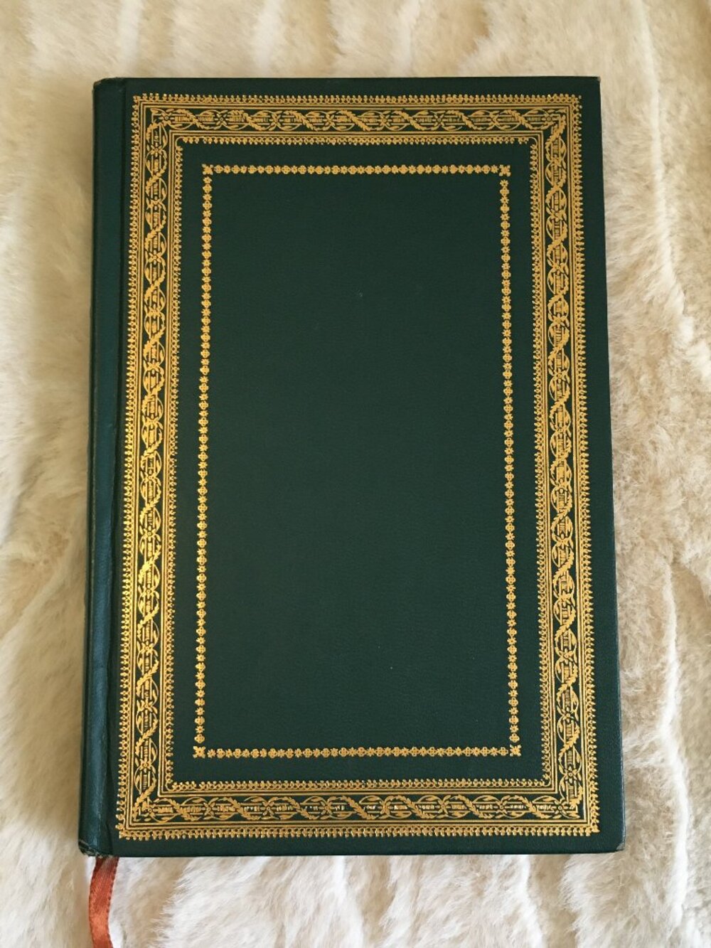VTG MCM Oscar Wilde The Picture of Dorian Gray ICL Gilt Hardcover Green Lexhide